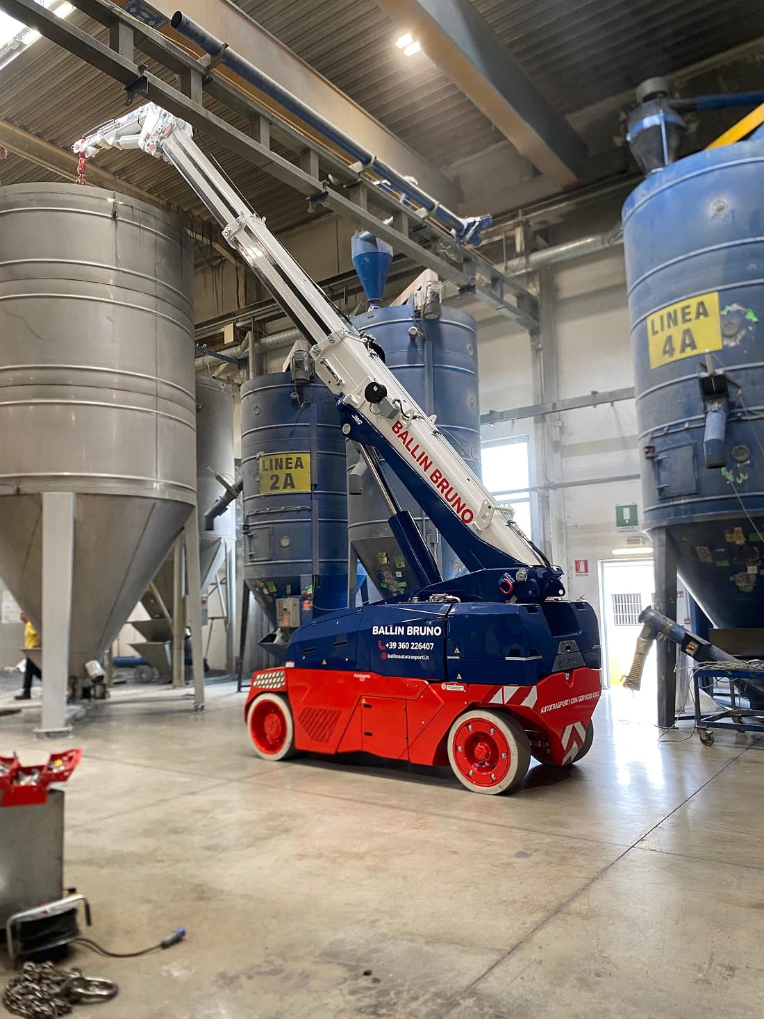 Noleggio Gru elettriche — foto 1